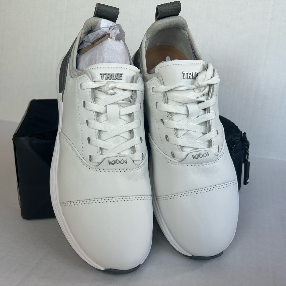 BRAND NEW TRUE LINKSWEAR GOLF MEN’S SHOES .              SIZE - M -9,5  EU- 43